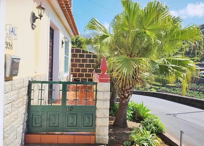 Gomes House